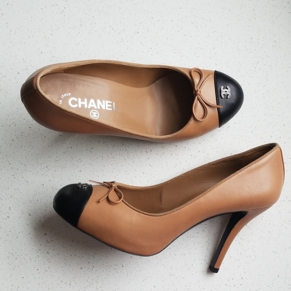 CHANEL Pumps Nude & Black
